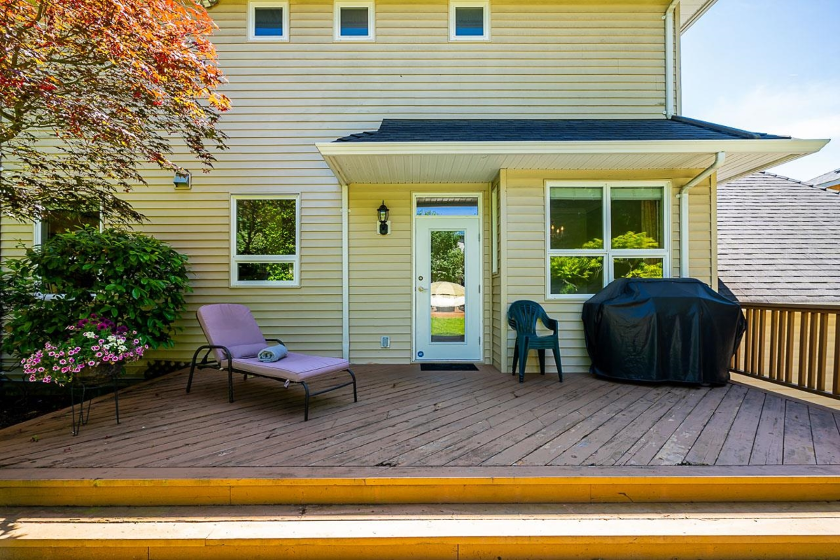 Garden / Landscaping Photo of 767 Edgar Avenue, Coquitlam, BC