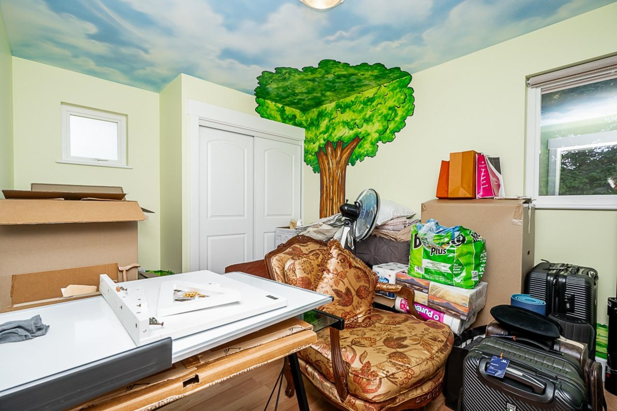 Hallway Photo of 767 Edgar Avenue, Coquitlam, BC