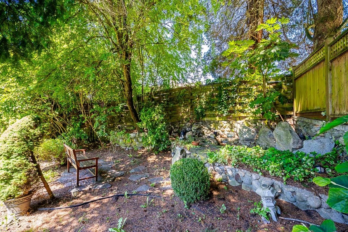 Hot Tub / Spa Photo of 767 Edgar Avenue, Coquitlam, BC