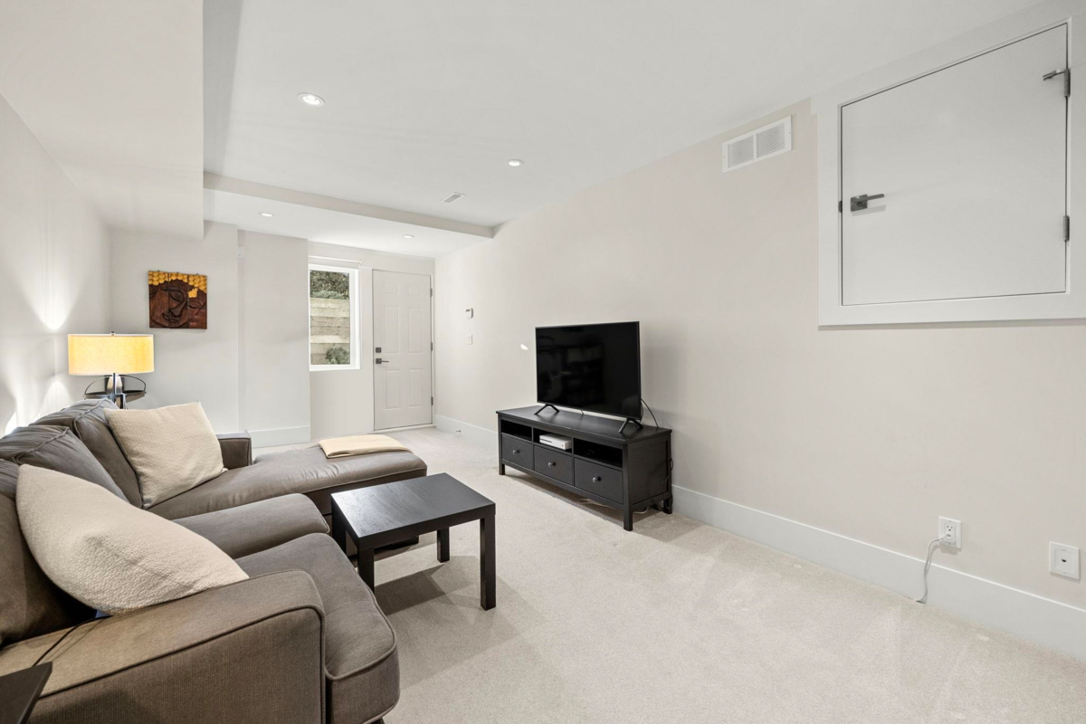 Laundry Room Photo of 244 E 18th Street, North Vancouver, BC