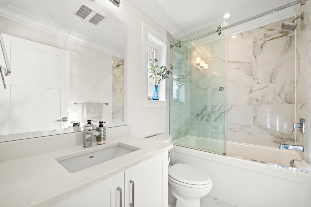 Powder Room Photo of 244 E 18th Street, North Vancouver, BC