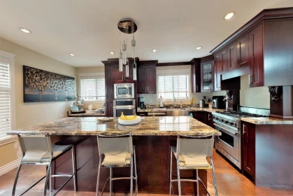 Breakfast Nook Photo of 1190 Augusta Avenue, Burnaby, BC