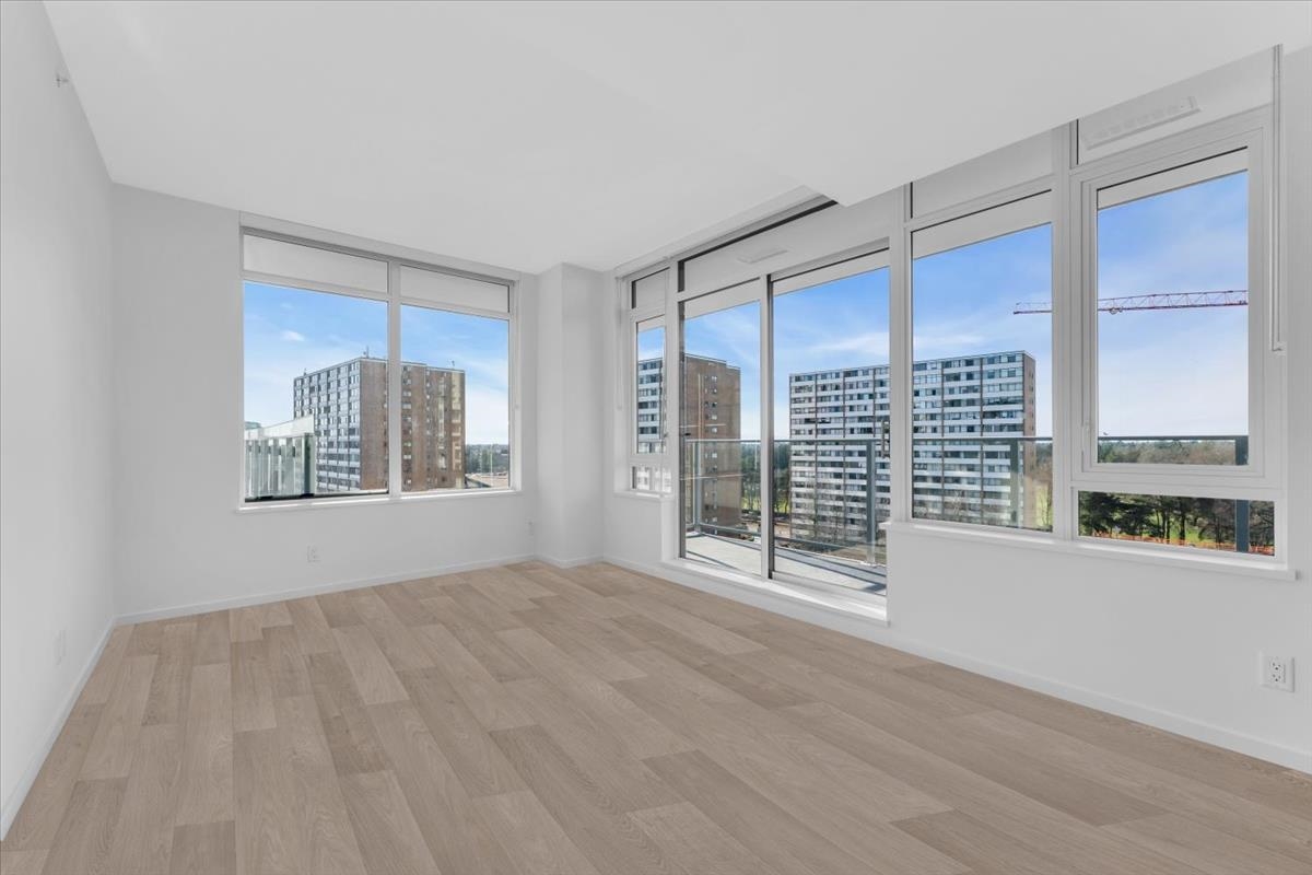 Family Room Photo of 933 6300 Minoru Boulevard, Richmond, BC