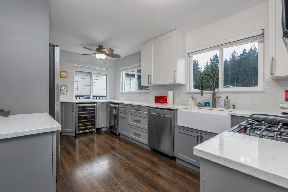 Dining Area Photo of 1130 Blue Heron Crescent, Port Coquitlam, BC