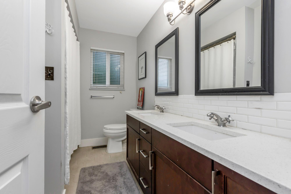 Mudroom Photo of 1130 Blue Heron Crescent, Port Coquitlam, BC