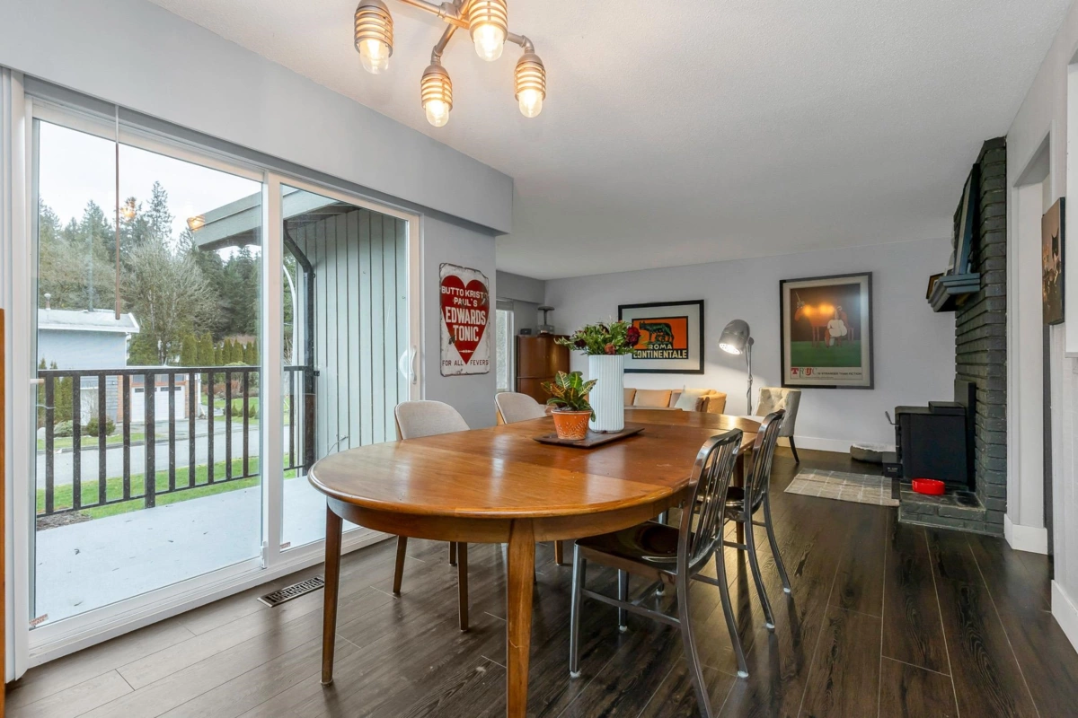 Walk-In Closet Photo of 1130 Blue Heron Crescent, Port Coquitlam, BC