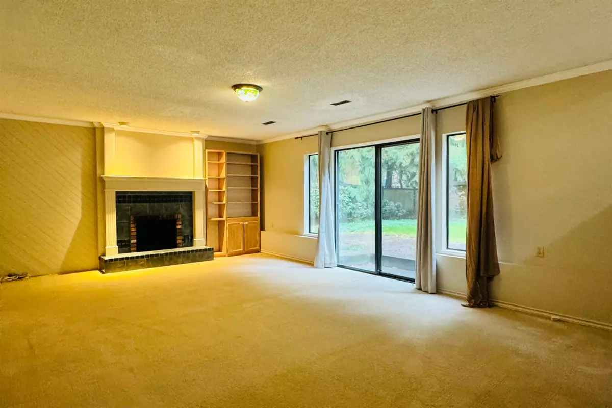 Basement Recreation Room Photo of 6830 Cedarbrook Place, Delta, BC