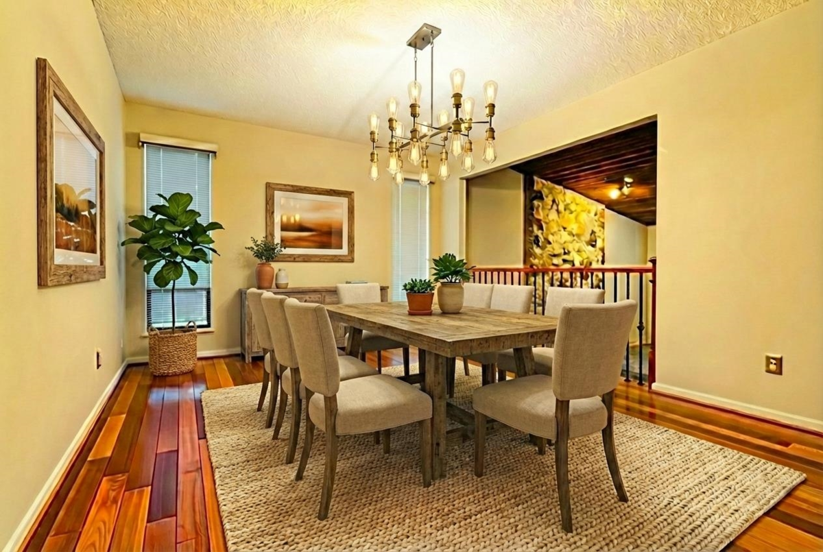 Family Room Photo of 6830 Cedarbrook Place, Delta, BC