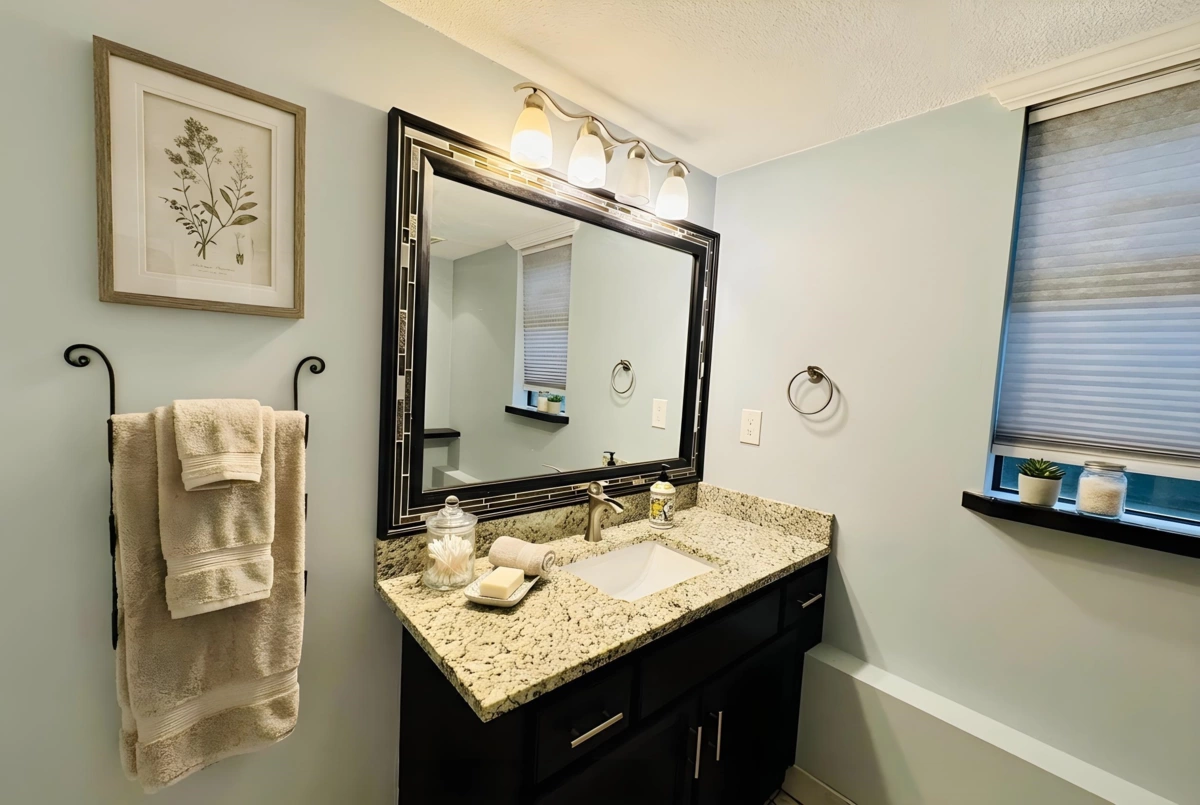 Primary Bedroom Photo of 6830 Cedarbrook Place, Delta, BC