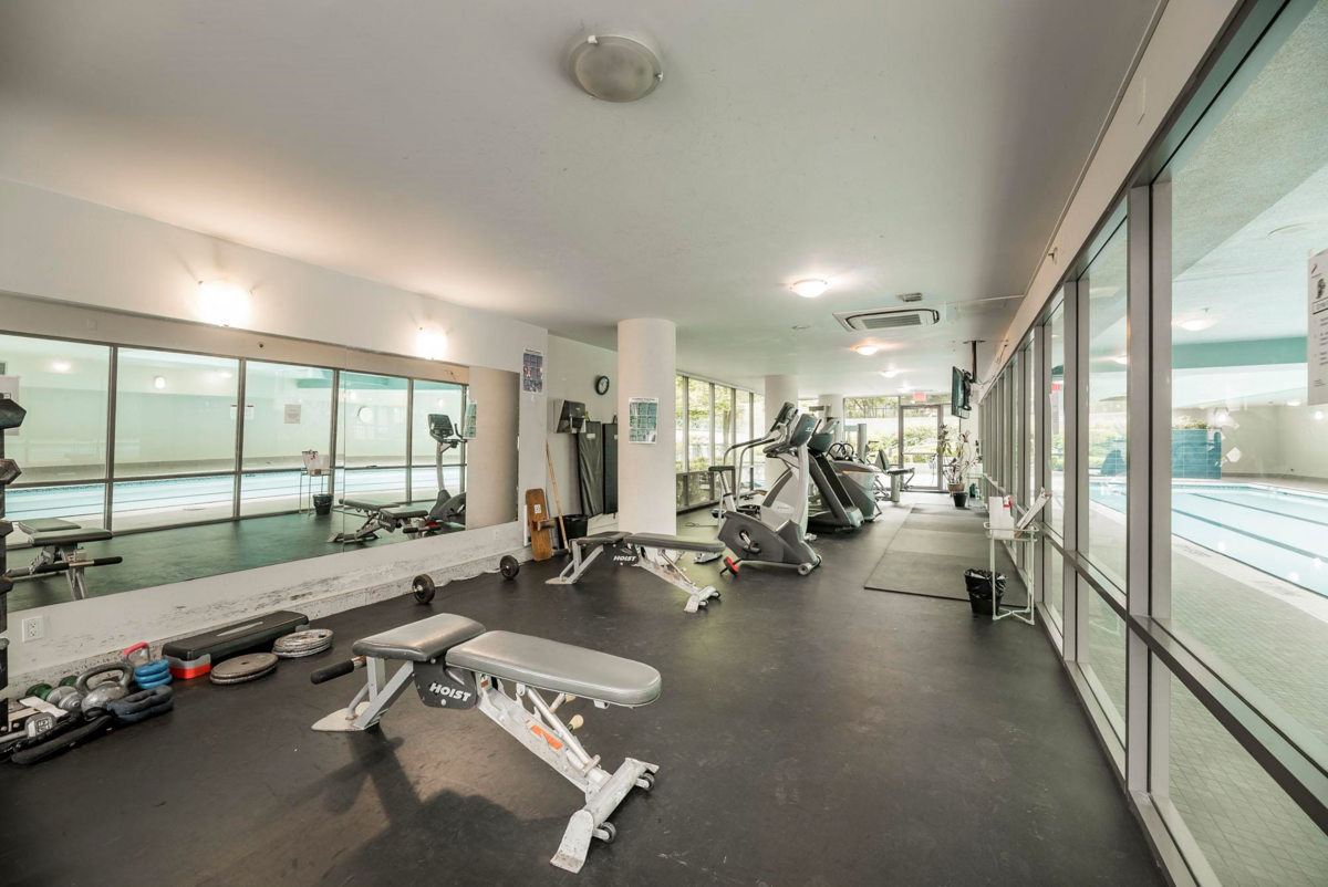 Backyard Photo of 502 928 Richards Street, Vancouver, BC