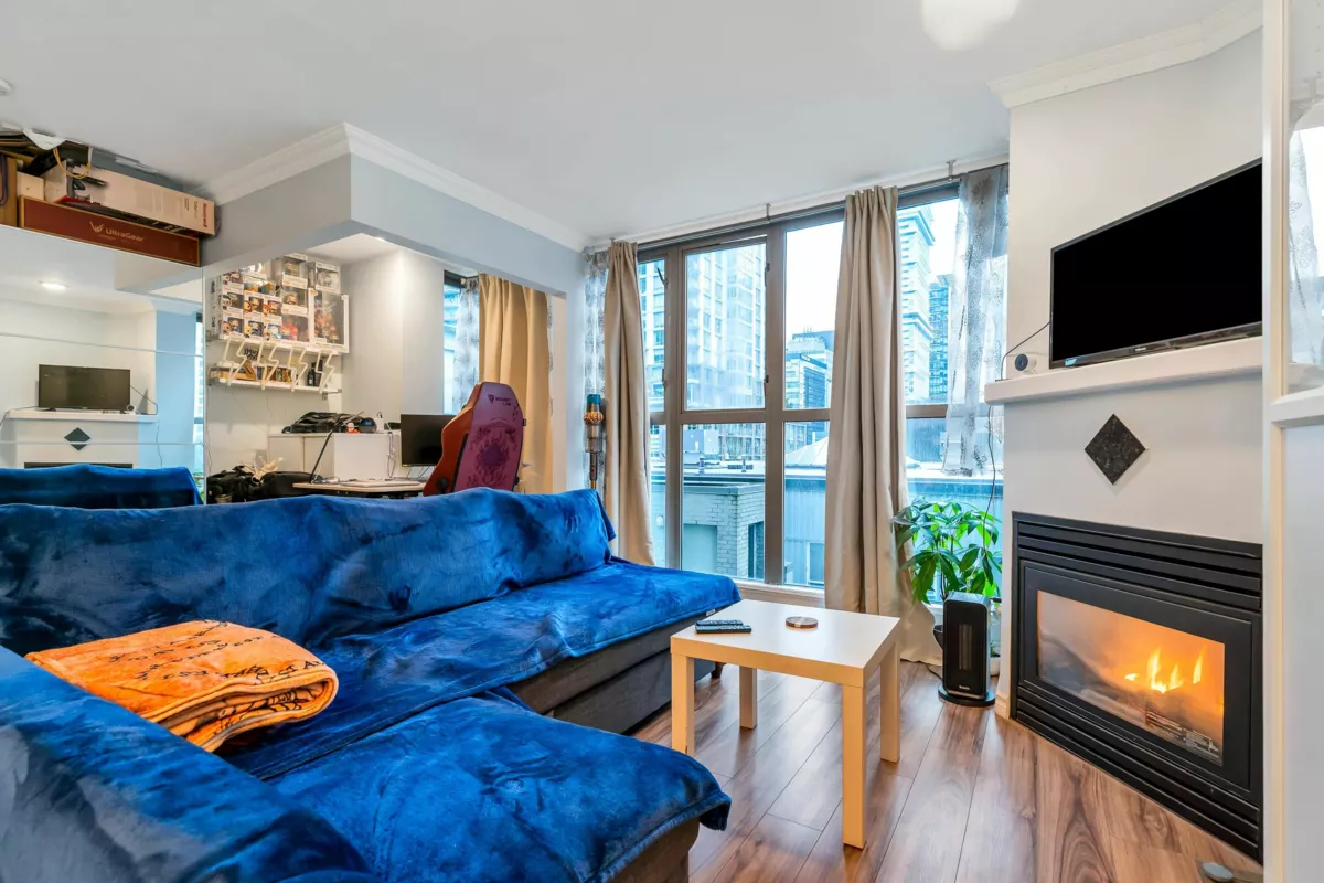 Bedroom 4 Photo of 502 928 Richards Street, Vancouver, BC