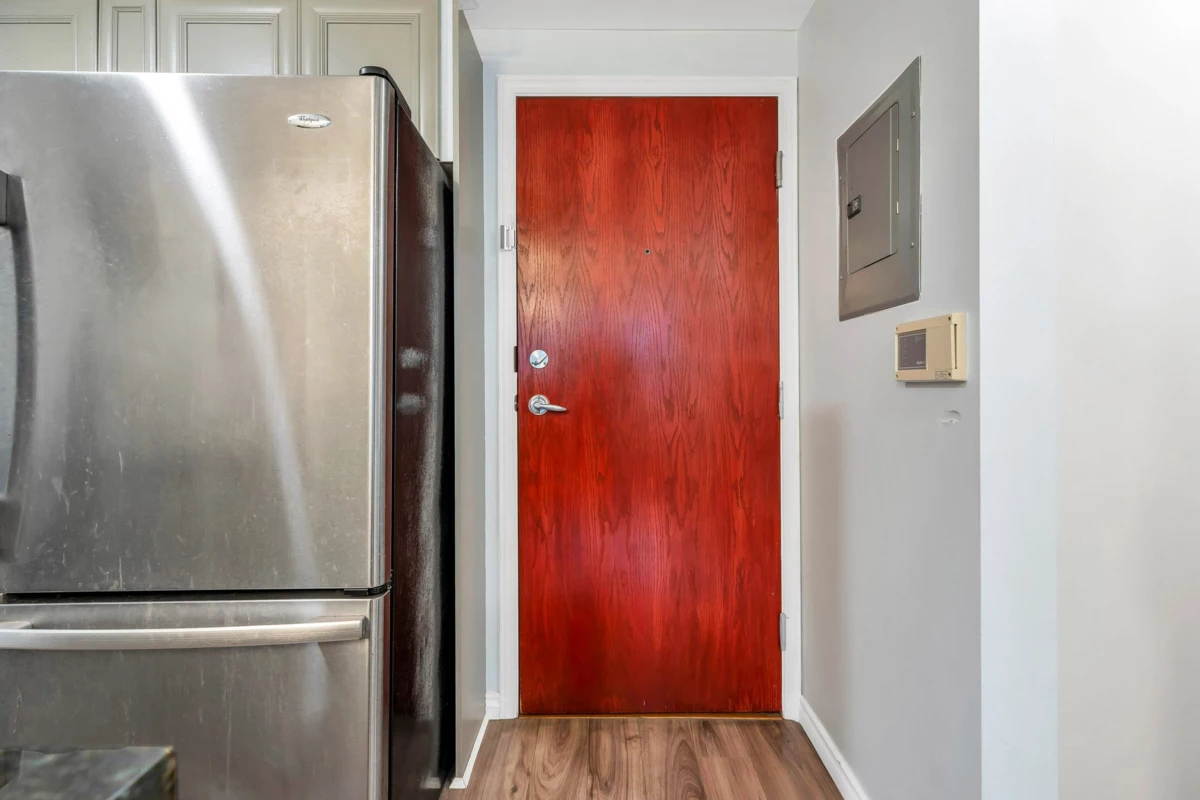 Kitchen Island Photo of 502 928 Richards Street, Vancouver, BC