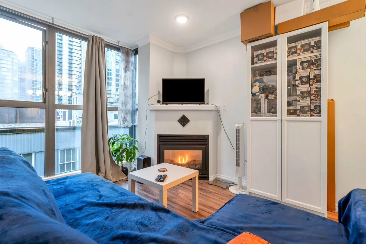 Powder Room Photo of 502 928 Richards Street, Vancouver, BC