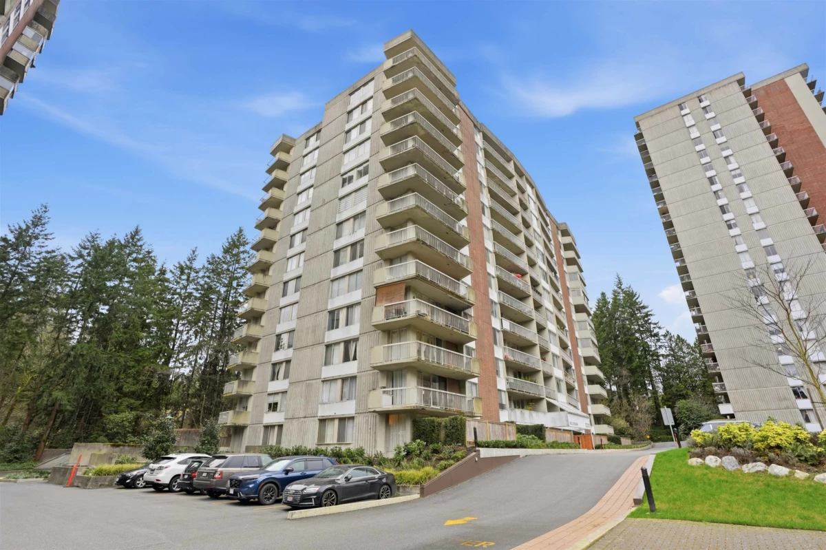 Exterior Front Photo of 508 2020 Fullerton Avenue, North Vancouver, BC