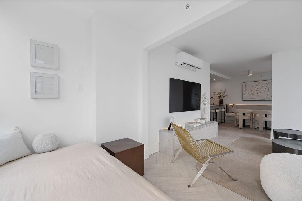 Basement Recreation Room Photo of 2206 1438 Richards Street, Vancouver, BC