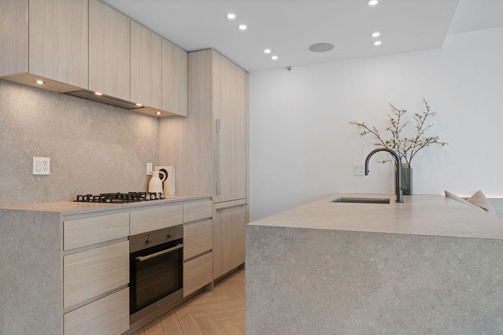 Kitchen Island Photo of 2206 1438 Richards Street, Vancouver, BC