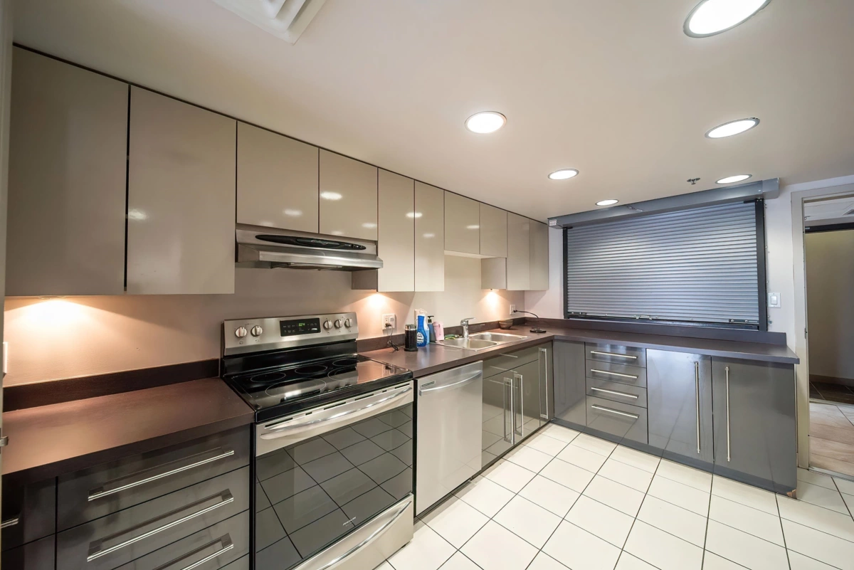 Swimming Pool Photo of 3601 1438 Richards Street, Vancouver, BC