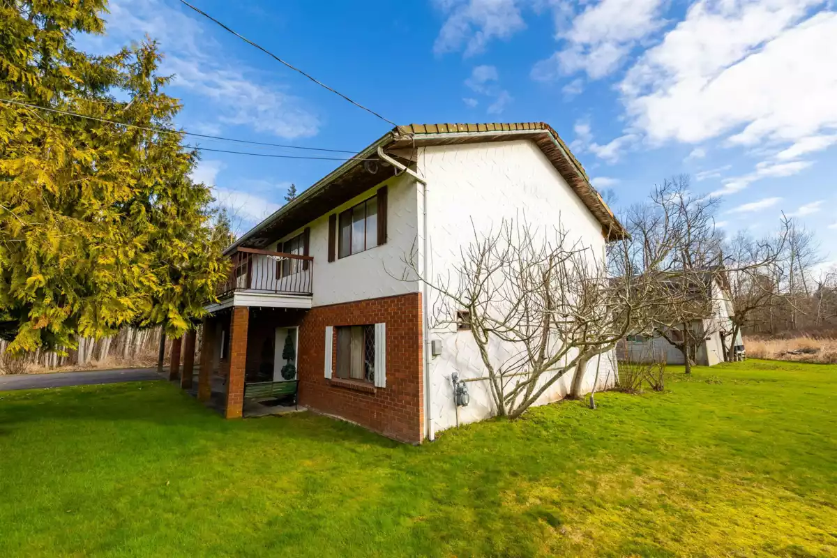 Breakfast Nook Photo of 7380 198b Street, Langley, BC