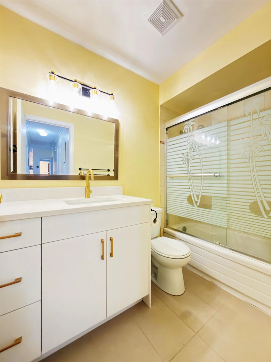 Breakfast Nook Photo of 102 8040 Colonial Drive, Richmond, BC