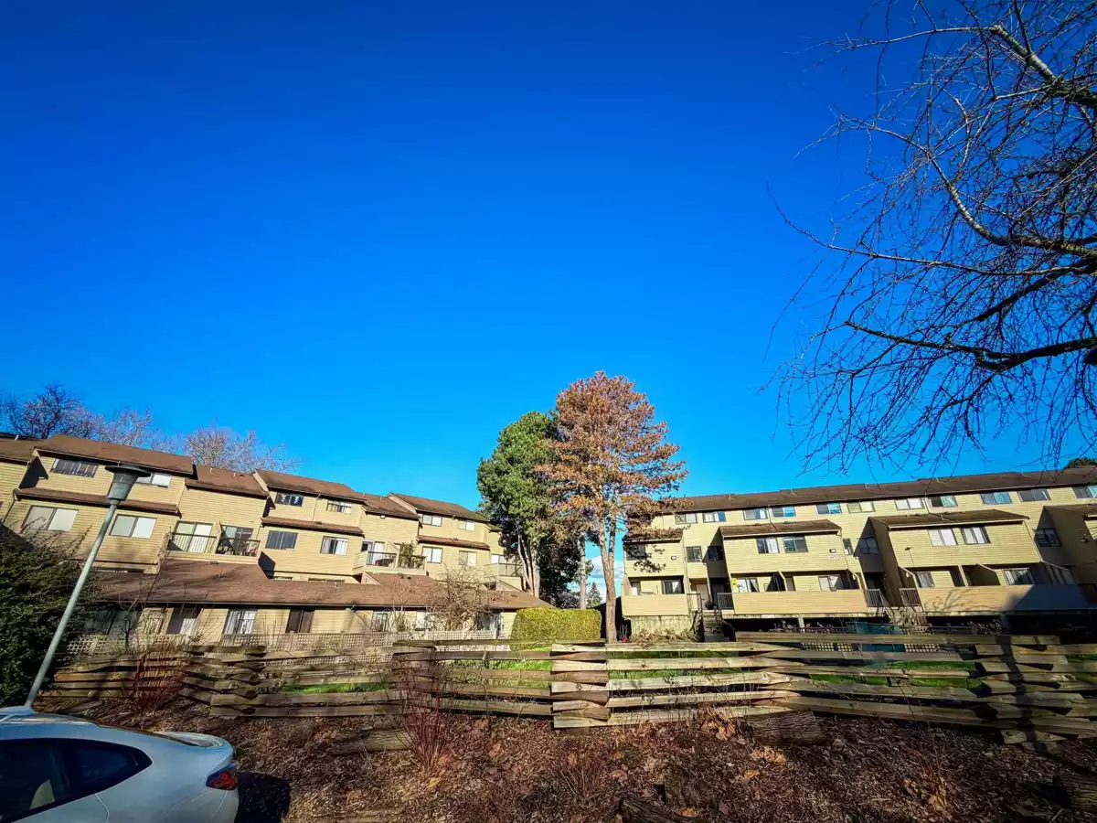 Kitchen Photo of 102 8040 Colonial Drive, Richmond, BC