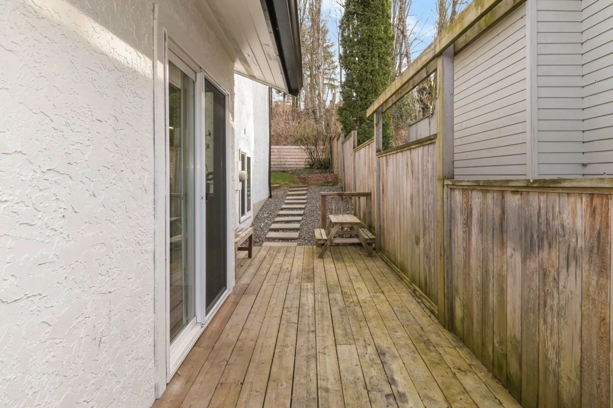 Garage Interior Photo of 3674 Nicomen Place, Abbotsford, BC