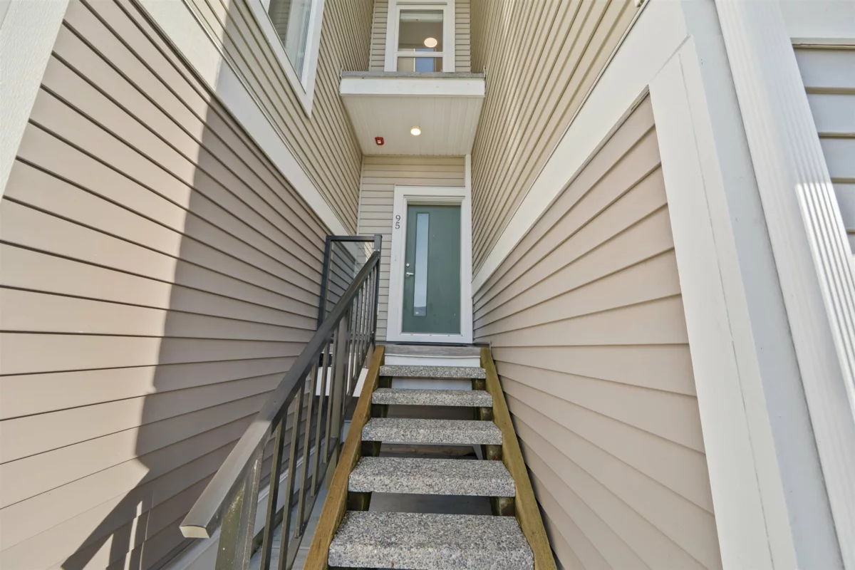 Family Room Photo of 95 24108 104 Avenue, Maple Ridge, BC