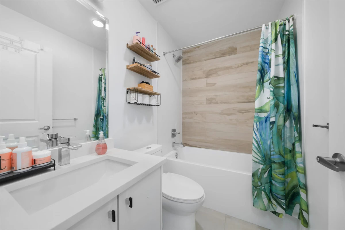 Mudroom Photo of 95 24108 104 Avenue, Maple Ridge, BC