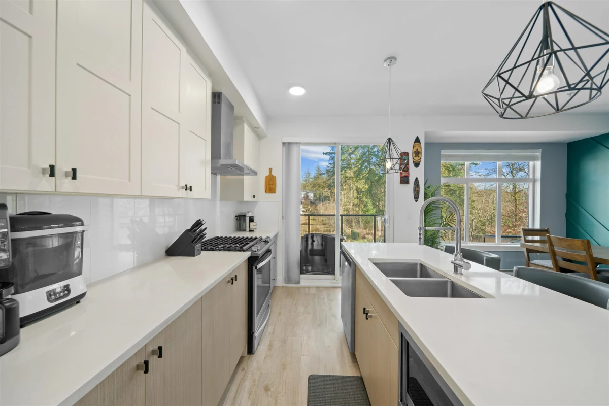 Primary Bathroom Photo of 95 24108 104 Avenue, Maple Ridge, BC