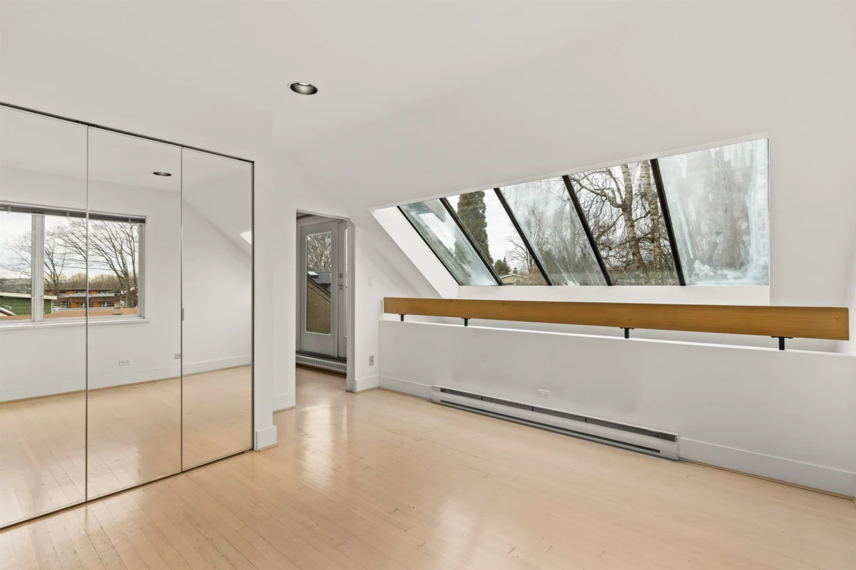 Primary Bathroom Photo of 3545 W King Edward Avenue, Vancouver, BC