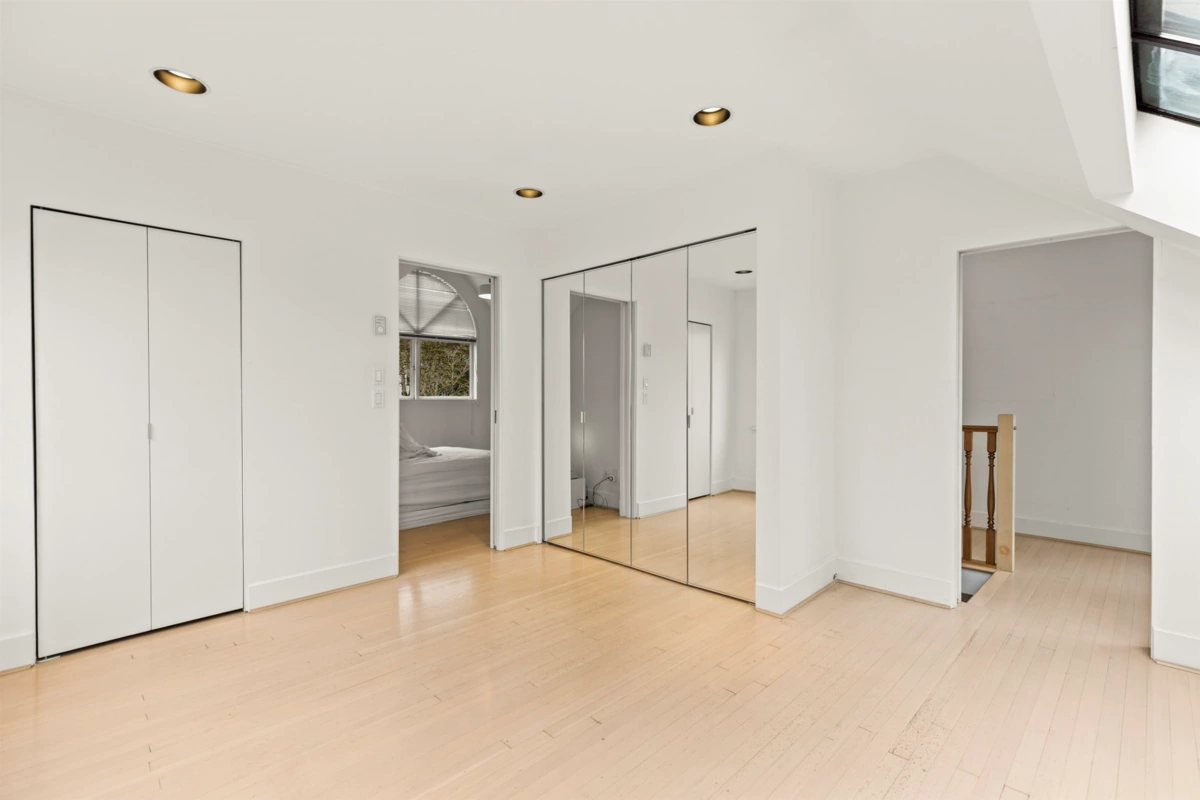 Walk-In Closet Photo of 3545 W King Edward Avenue, Vancouver, BC