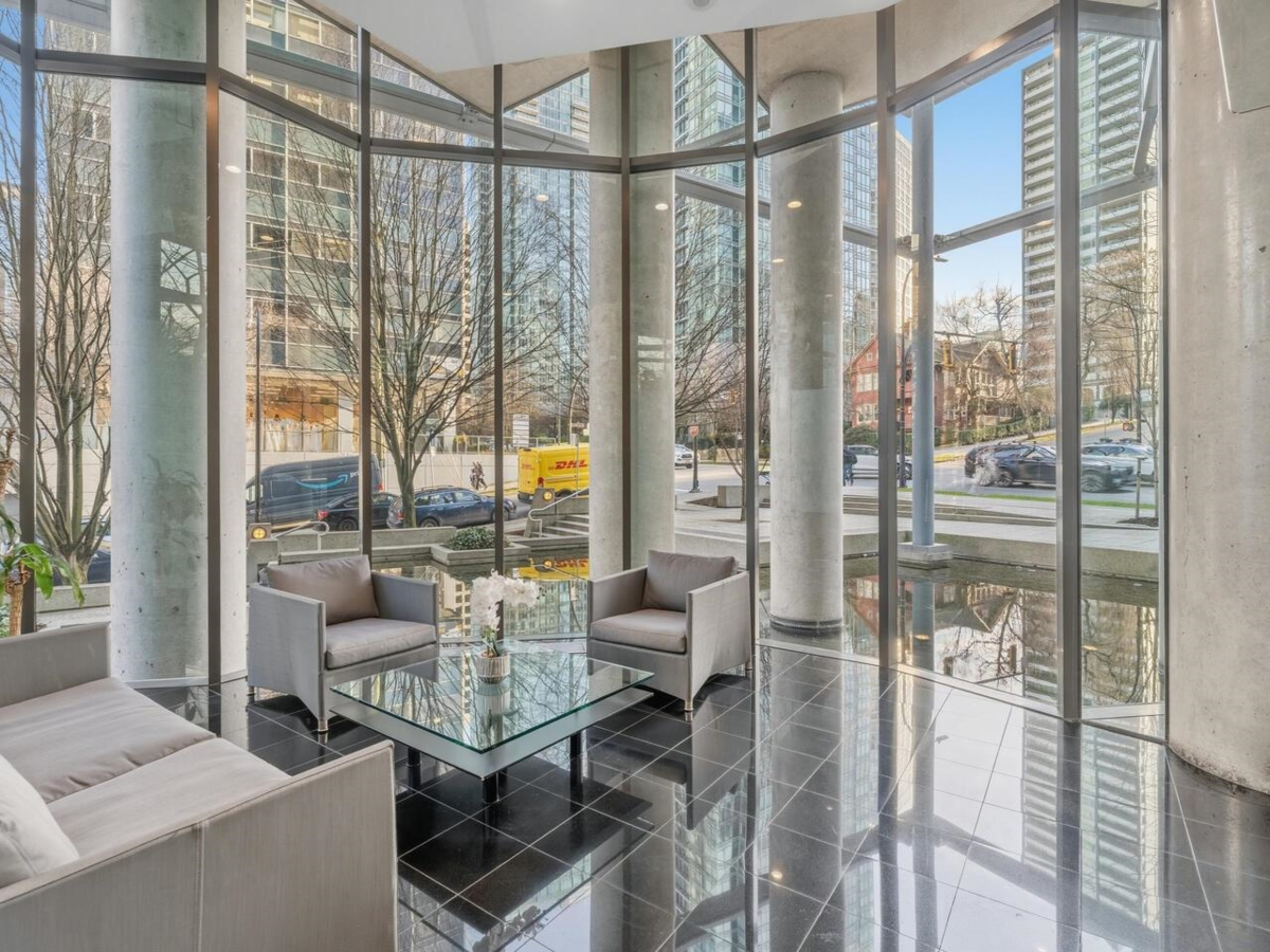 Garden / Landscaping Photo of 502 1331 W Georgia Street, Vancouver, BC