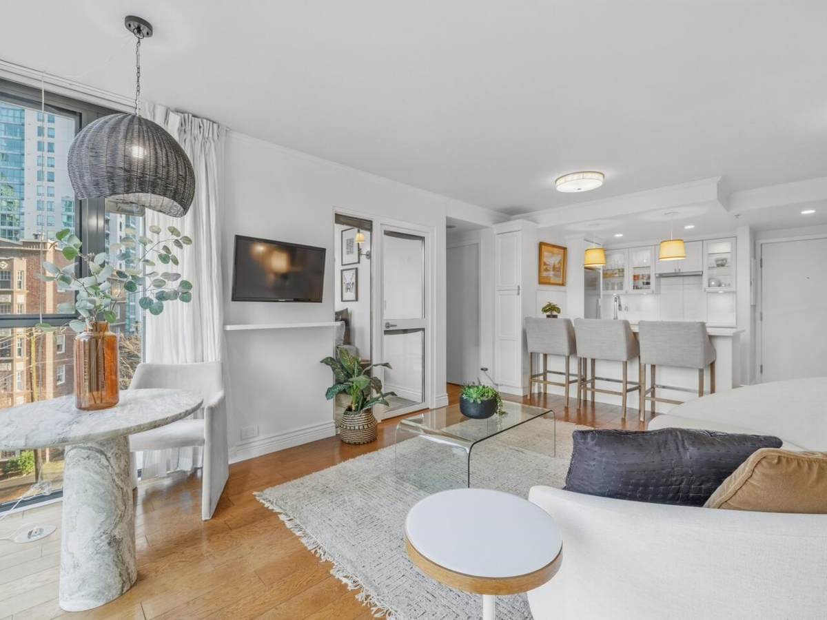 Primary Bedroom Photo of 502 1331 W Georgia Street, Vancouver, BC