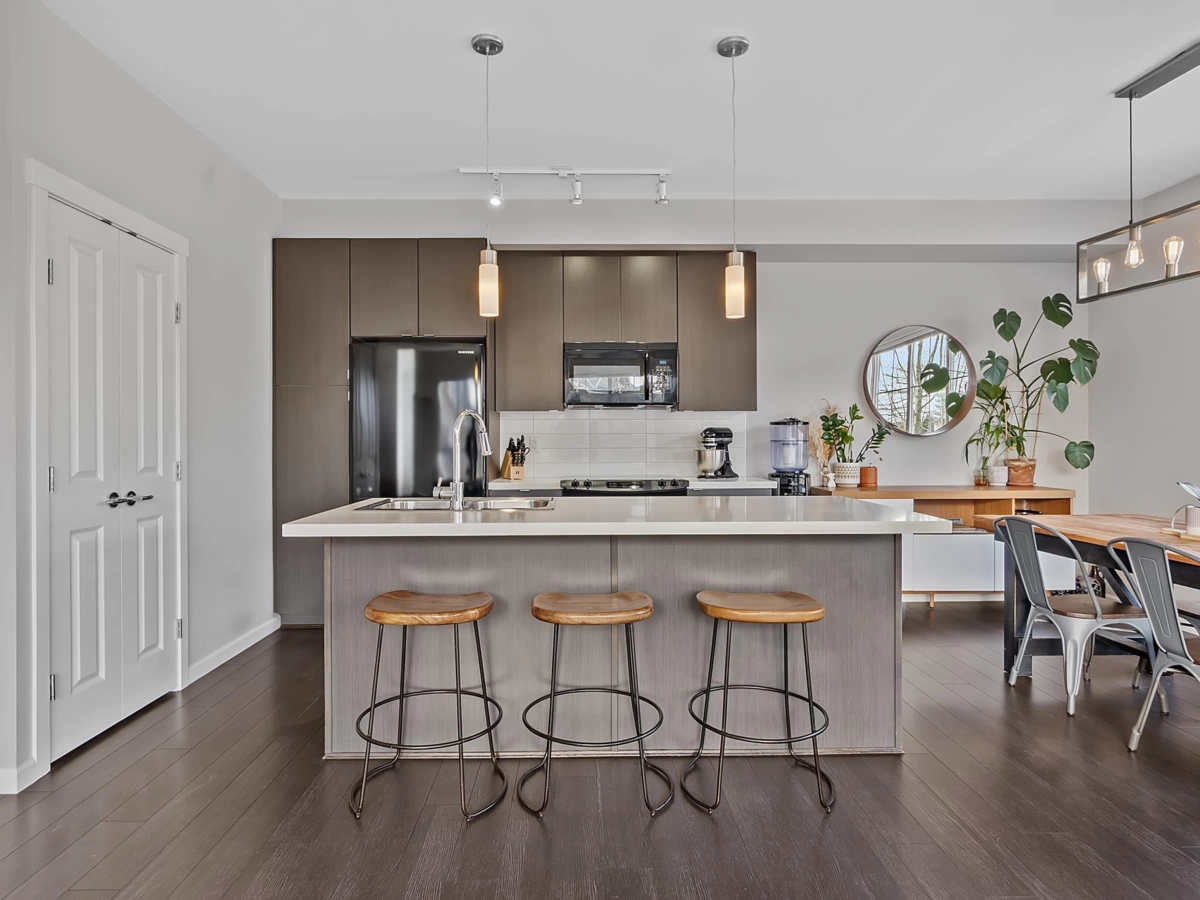 Breakfast Nook Photo of 25 19505 68a Avenue, Surrey, BC