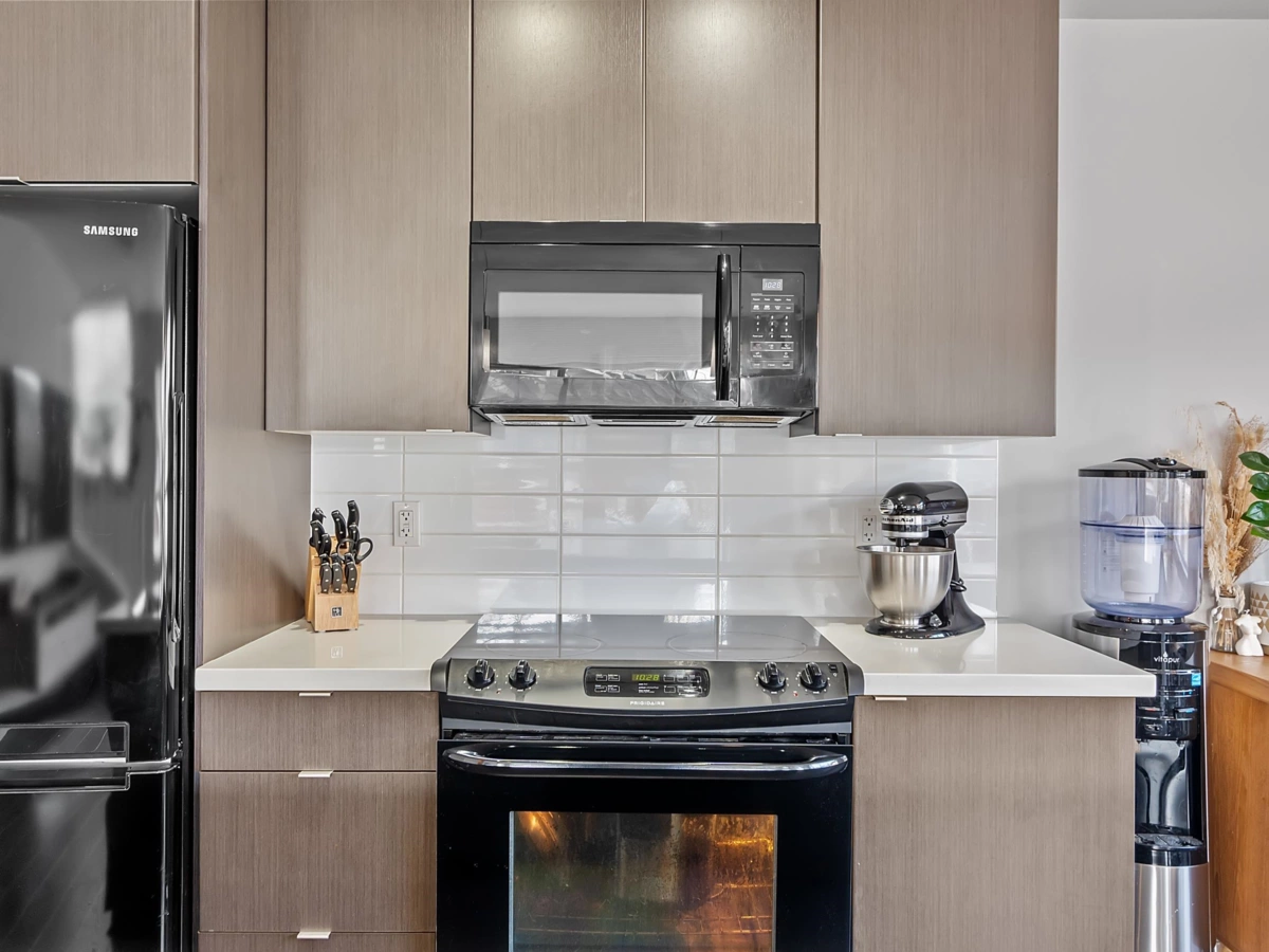 Family Room Photo of 25 19505 68a Avenue, Surrey, BC