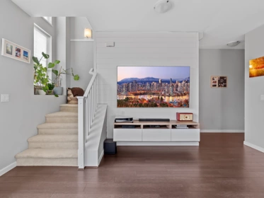 Entry Foyer Photo of 25 19505 68a Avenue, Surrey, BC
