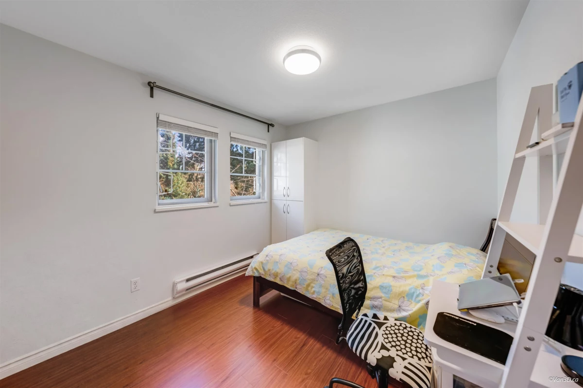 Bedroom 3 Photo of 3 7179 18th Avenue, Burnaby, BC