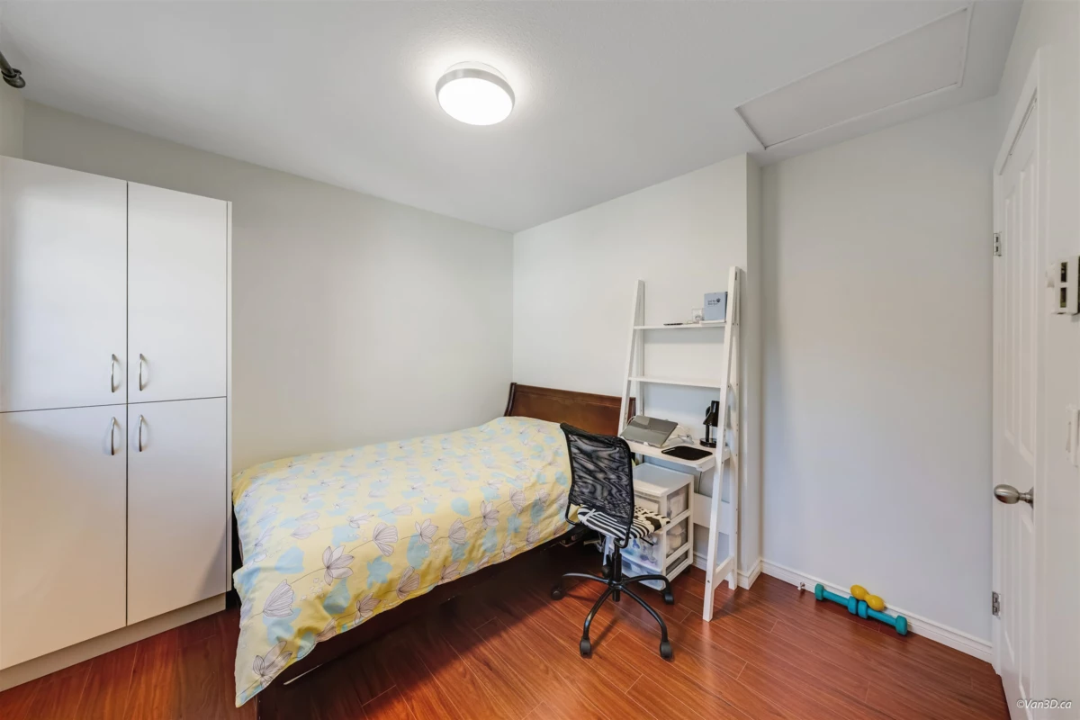 Bedroom 4 Photo of 3 7179 18th Avenue, Burnaby, BC