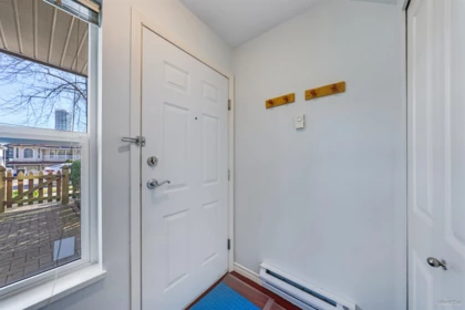 3 7179 18th Avenue, Burnaby, BC