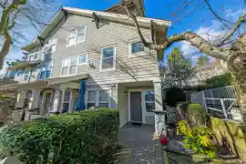 3 7179 18th Avenue, Burnaby, BC