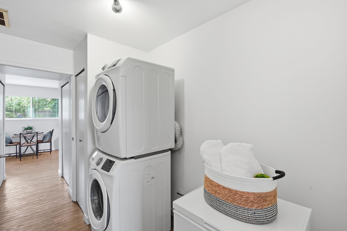 Hot Tub / Spa Photo of 15848 20 Avenue, Surrey, BC