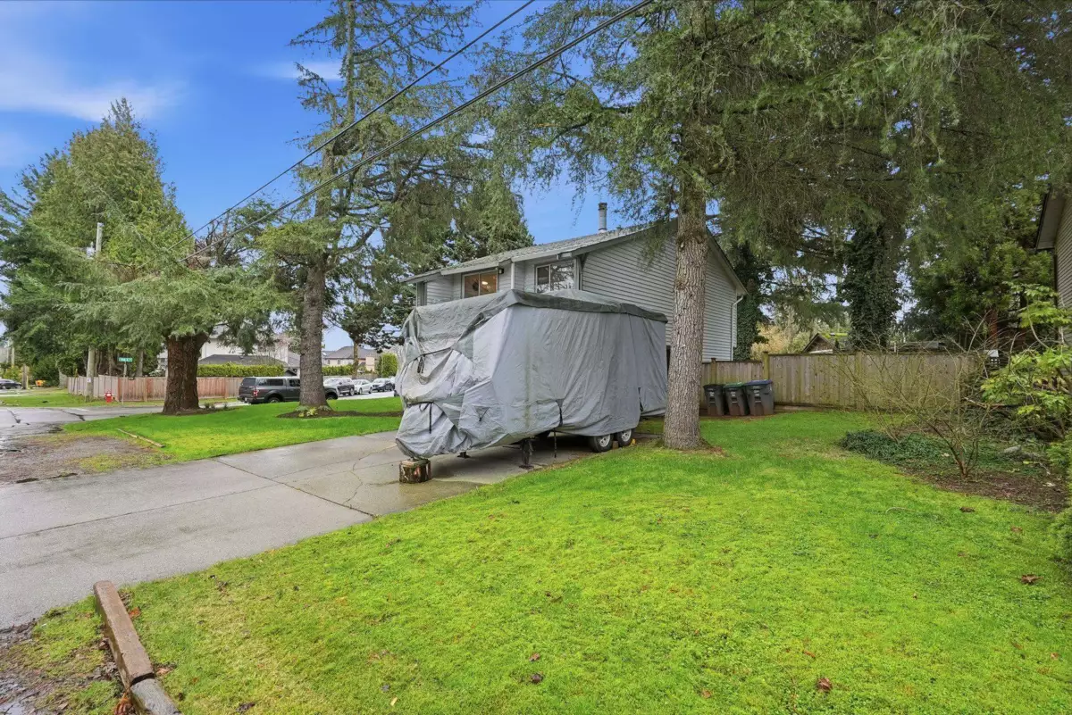 Loft / Bonus Room Photo of 15848 20 Avenue, Surrey, BC