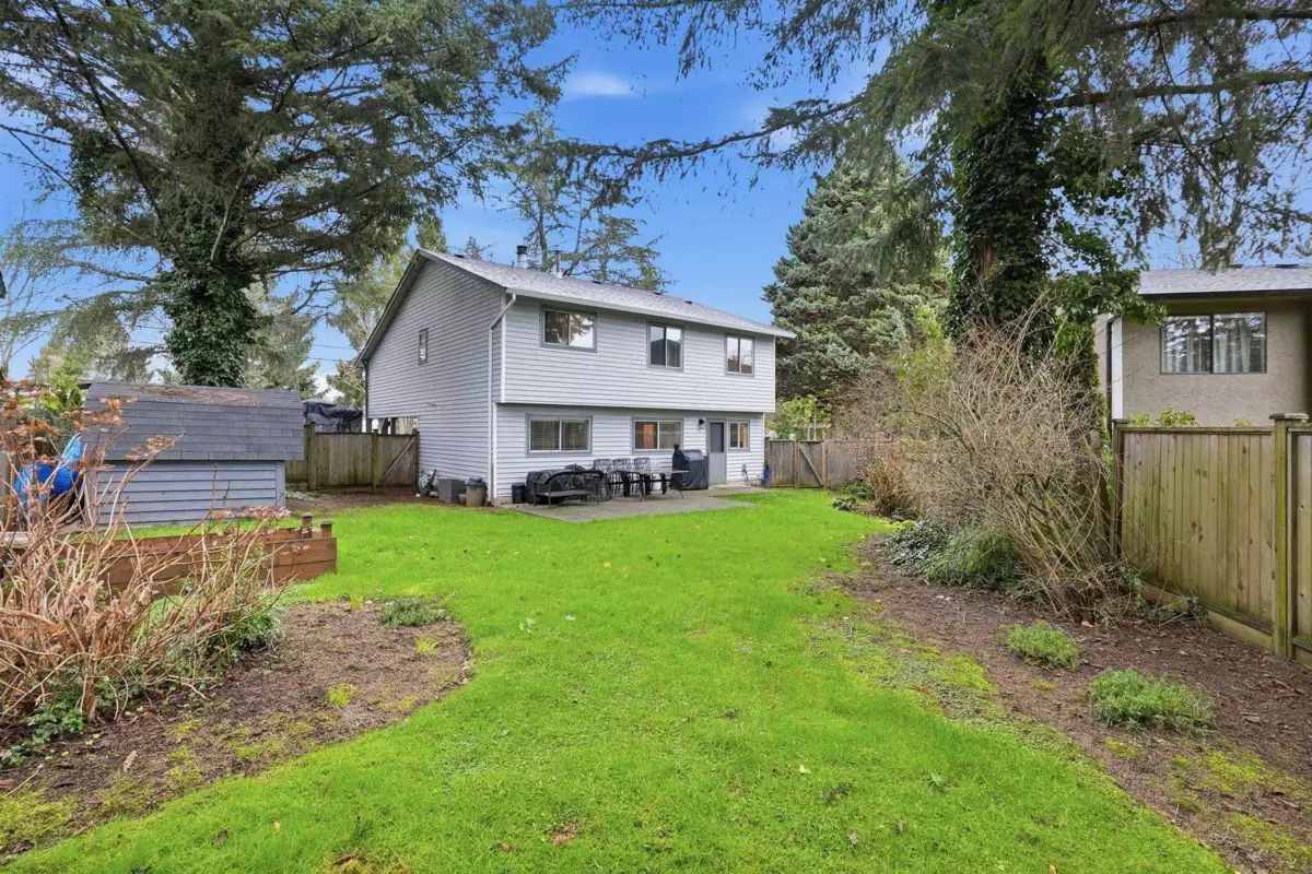 Office / Den Photo of 15848 20 Avenue, Surrey, BC