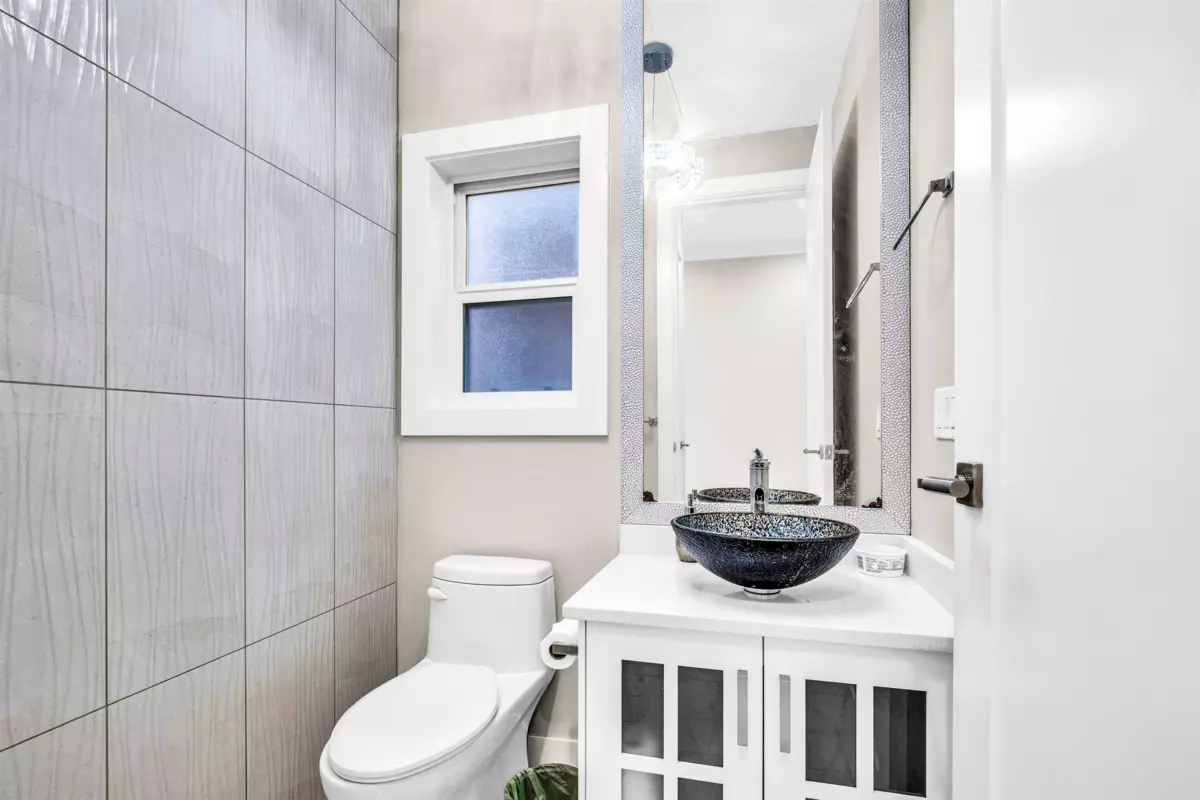 Garage Interior Photo of 11899 74b Avenue, Delta, BC