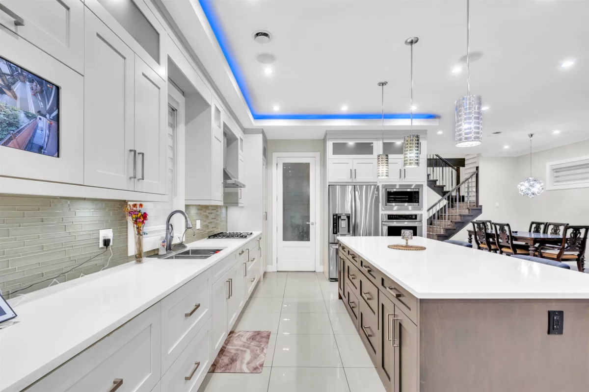 Primary Bathroom Photo of 11899 74b Avenue, Delta, BC