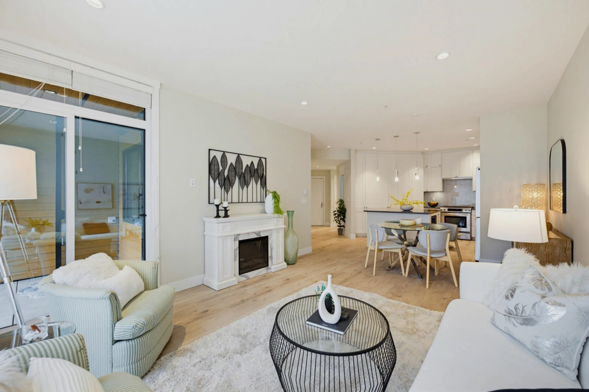 Bedroom 2 Photo of 208 14855 Thrift Avenue, White Rock, BC