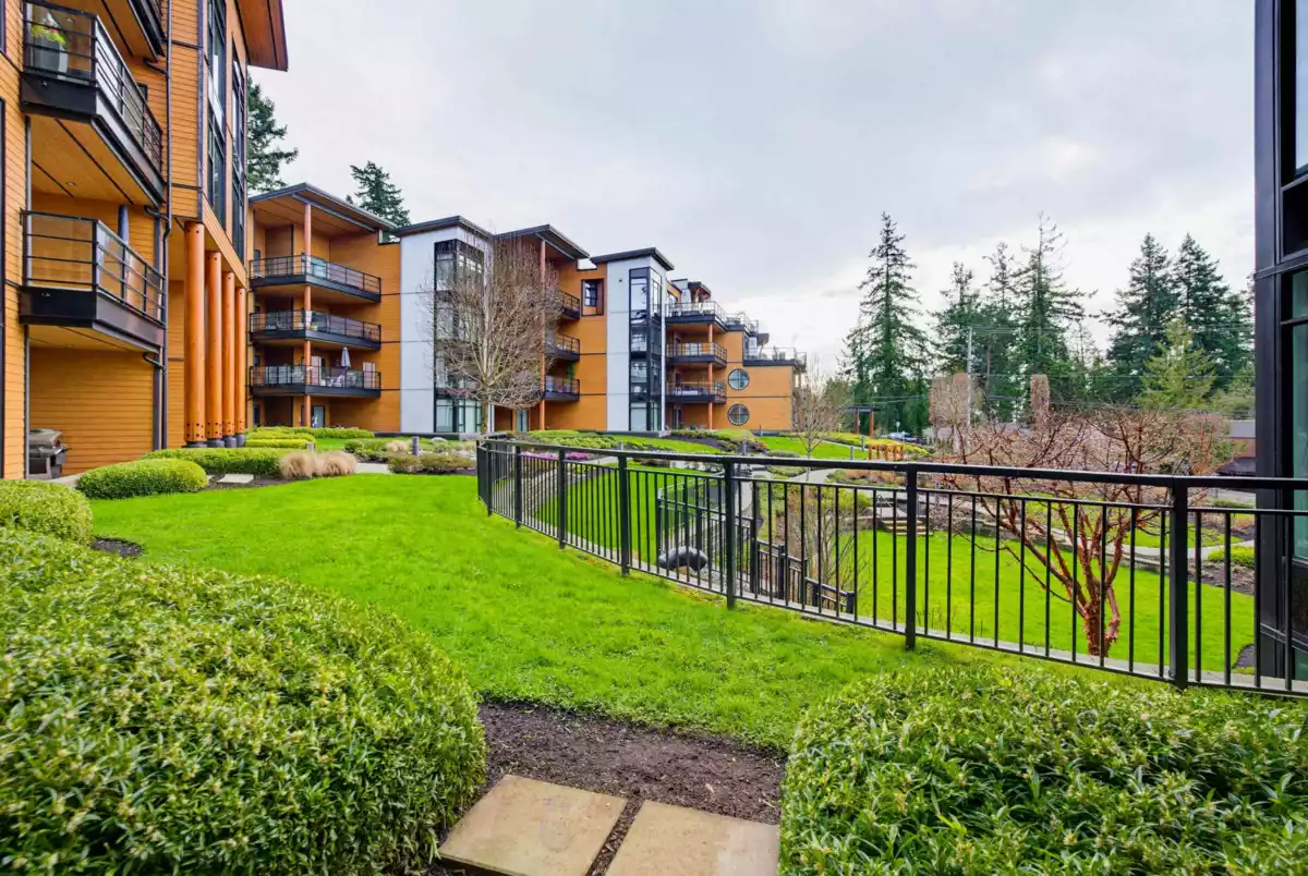 Street View Photo of 208 14855 Thrift Avenue, White Rock, BC