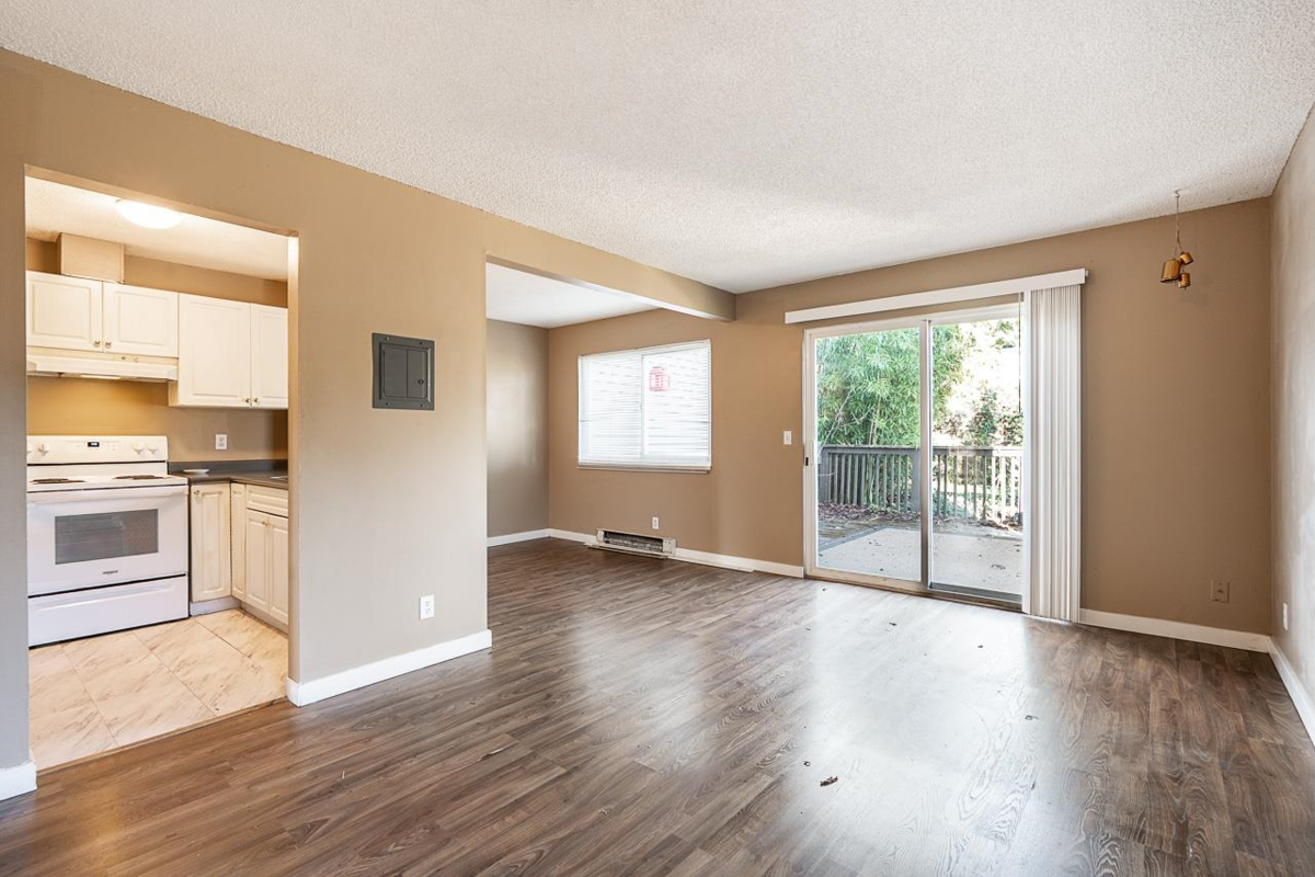Breakfast Nook Photo of 13127 Balloch Drive, Surrey, BC