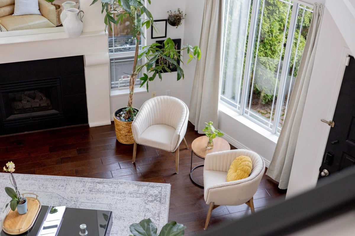 Breakfast Nook Photo of 1331 Amazon Court, Port Coquitlam, BC