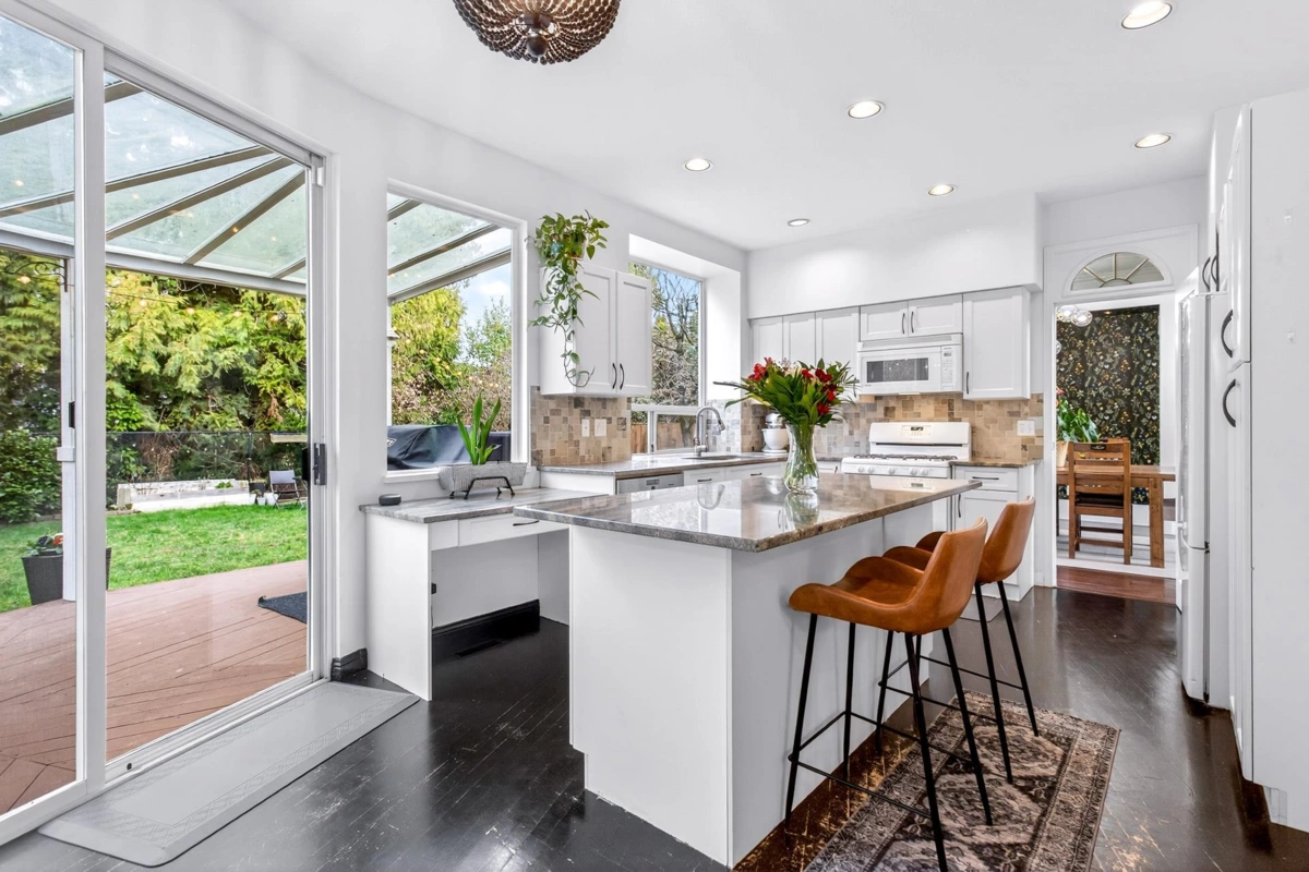 Guest Bathroom Photo of 1331 Amazon Court, Port Coquitlam, BC