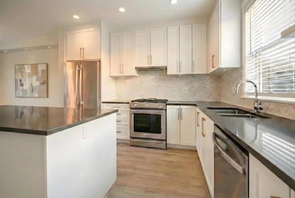 16454 25 Avenue, Surrey, BC